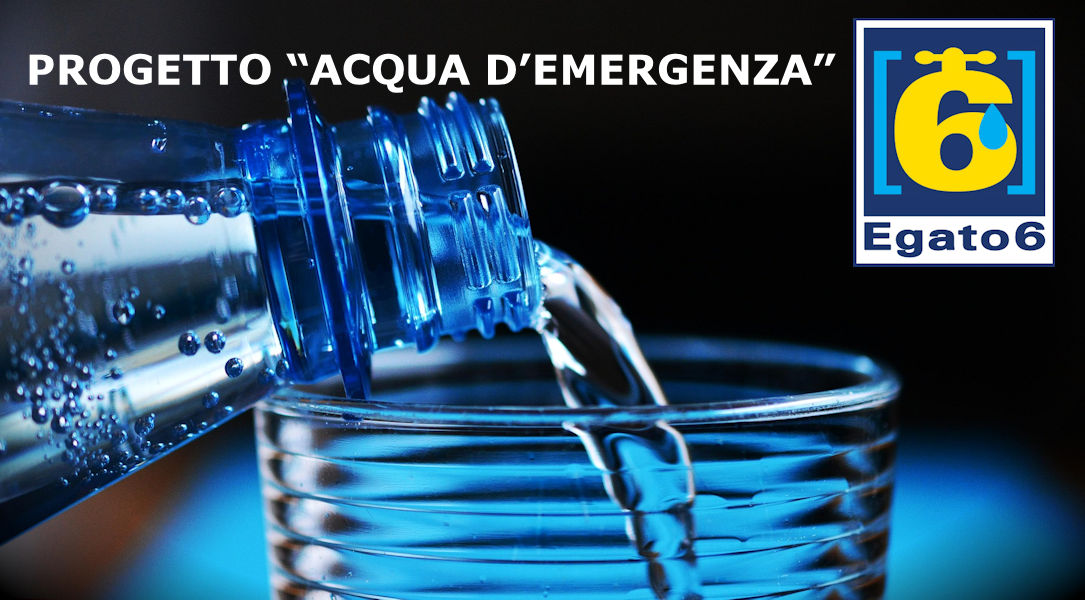 ENTE DI GOVERNO DELL’AMBITO TERRITORIALE OTTIMALE N. 6 ALESSANDRINO COMUNICATO STAMPA Inaugurazione cisterna Montecastello L’acqua è vita, ma se l’acqua non c’è? Fiumi e laghi ai minimi storici, problemi di sversamenti in acqua, ondate di caldo e scarsità d’acqua sempre più frequenti: è evidente che bisogna correre ai ripari su più fronti con soluzioni di breve e lungo termine. “Questo progetto rappresenta un utilissimo aiuto per la nostra comunità al fine affrontare le eventuali emergenze che si possono presentare sul nostro territorio. Nel 2020 Montecastello ha dovuto procedere alla chiusura definitiva dell’unico pozzo di approvvigionamento della rete idrica per la presenza di sostanze Pfas, obbligando il gestore ad attivare un’interconnessione con altre reti acquedottistiche. Tutto ciò dimostra la necessità di avere sempre a disposizione sistemi efficaci e pratici per gestire situazioni imprevedibili. Grazie al contributo di Egato6 e il conseguente acquisto delle due cisterne dotate di sistema di distribuzione, si è in grado di garantire in tempi rapidi l’approvvigionamento idrico alla popolazione” - dichiara il Sindaco Gianluca Penna. “L’esperienza degli scorsi anni - afferma il Presidente dell’Egato6 Giacomo Perocchio - ci ha insegnato che tra le soluzioni concrete che possono essere messe in pratica per far fronte alle situazioni di emergenza che si verificano sul territorio, è avere idonei sistemi di stoccaggio mobile per acqua potabile da mettere a disposizione della cittadinanza per approvvigionarsi in situazioni di emergenza. A tal fine questa Egato6 ha deciso di avviare il “progetto Acqua d’Emergenza” per i Comuni interessati e ricadenti nell’ATO6 alessandrino. L’idea è quella di contribuire all’acquisto da parte dei Comuni di cisterne mobili.” L’Egato6 ha messo a disposizione un contributo per un importo massimo pari a € 5.000 per i Comuni che ne hanno fatto richiesta. “Nell’assegnare i fondi – precisa il direttore dell’Egato6 Adriano Simoni – è stata data la priorità ai comuni che negli anni 2022 e 2023 hanno subito maggiormente gli effetti della crisi idrica emanando specifiche ordinanze”. Il finanziamento è servito per l’acquisto di cisterne mobili da qualche metro cubo che siano facili da maneggiare e da poter piazzare in punti strategici per distribuire acqua in caso di interruzioni del servizio con la clausola di fare rete tra i vari comuni e dare in prestito le cisterne in caso di bisogno. Il Comune di Montecastello, tra i beneficiari del contributo, ha acquistato due cisterne ed è lieto di annunciarne l’inaugurazione giovedì 31 luglio ore 10 presso l’impianto Amag Reti Idriche in Via Isorella a Montecastello e invita tutta la cittadinanza a partecipare.